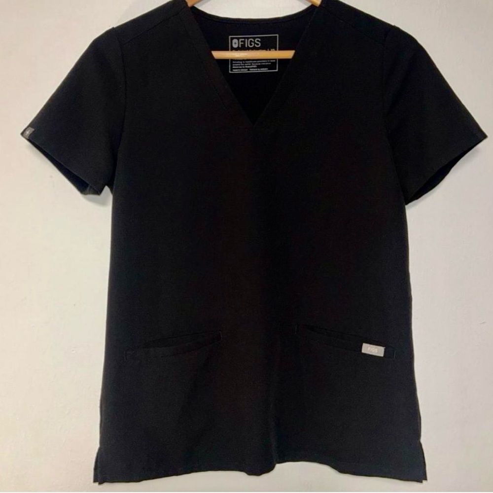 Figs Women's Classic Black Short Sleeve Top